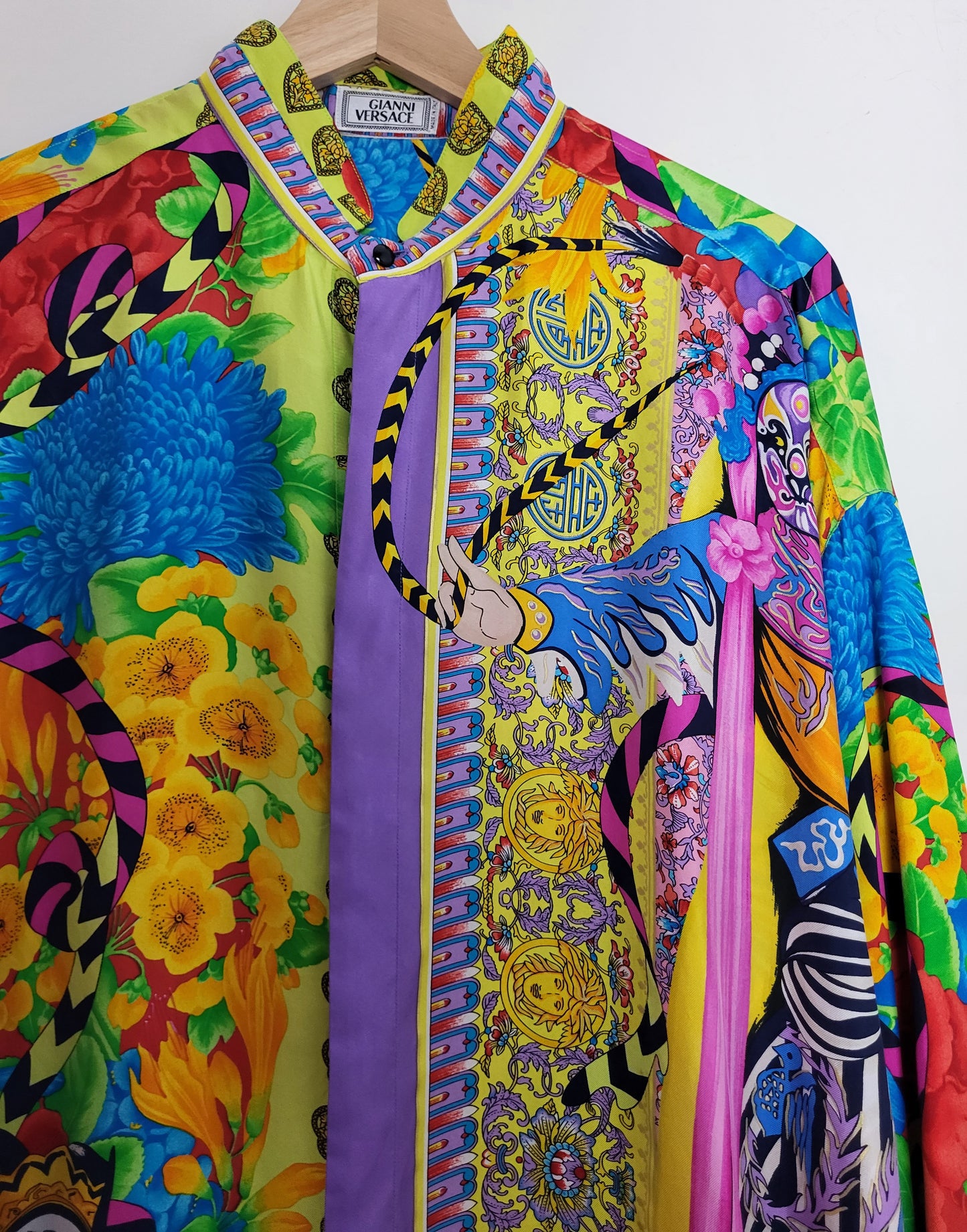 Original/Auth GIANNI VERSACE Atelier- Seidenhemd - Bunt floraler Musterung und Harlekins - Gr. 48