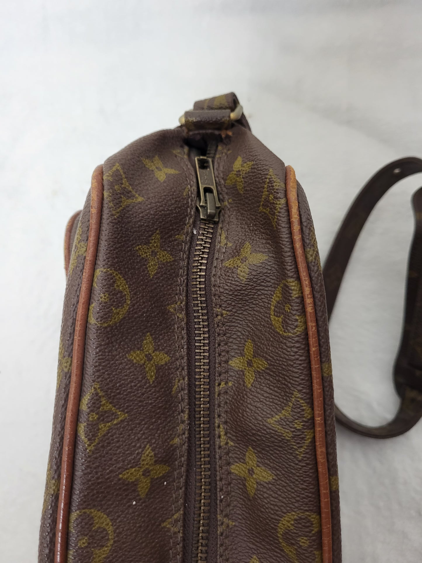 Original/Auth Louis Vuitton - Migratour Umhängetasche - Klassisch - Monogramm