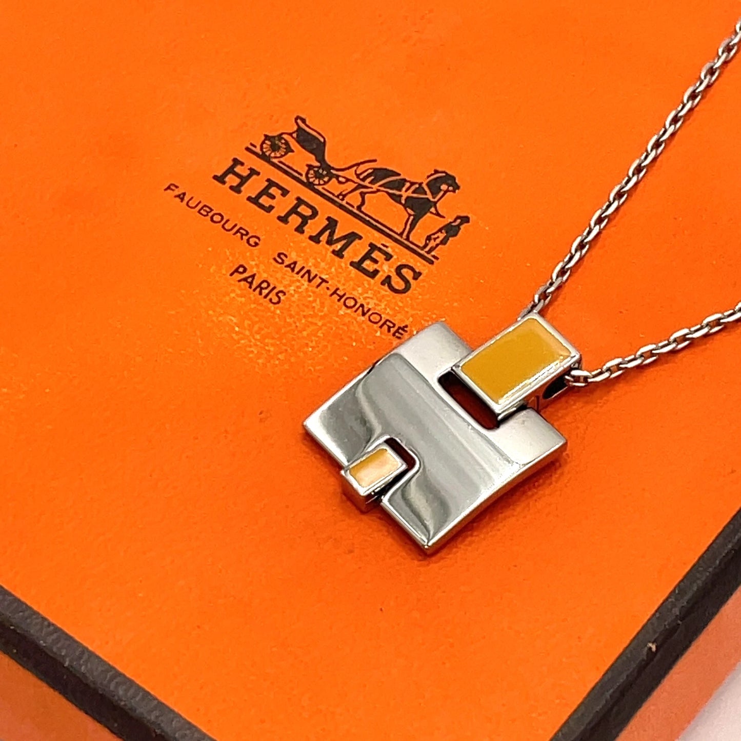 Original/Auth Hermes - Halskette mit Anhänger Irene und Box - 50 cm