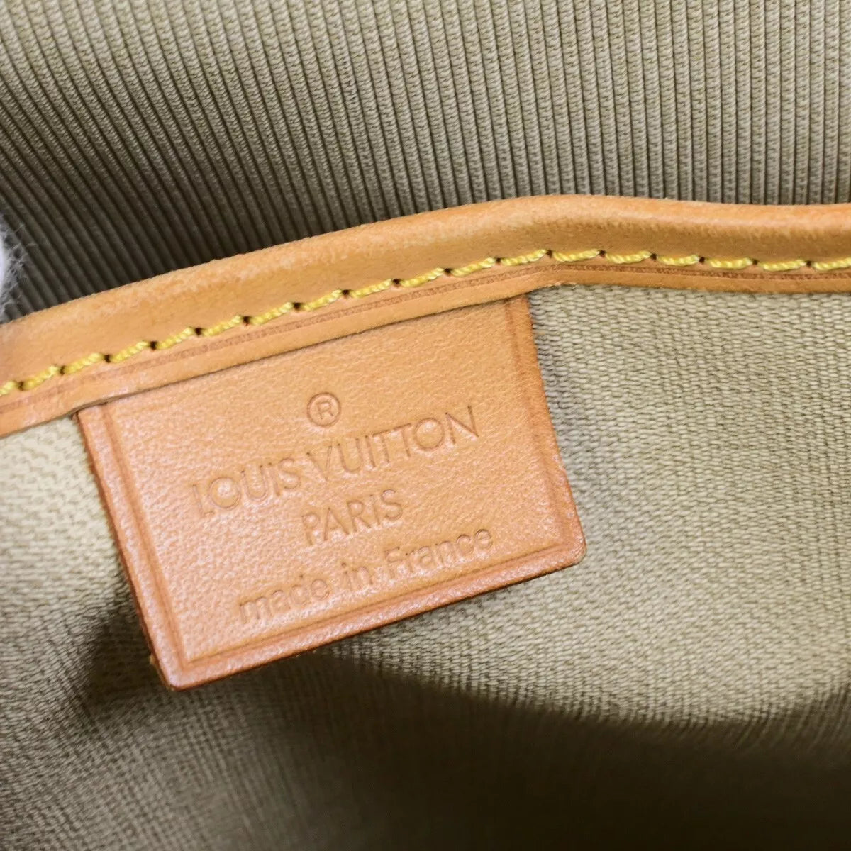 Original/Auth Louis Vuitton - Excursion Handtasche - Klassisch - Monogramm
