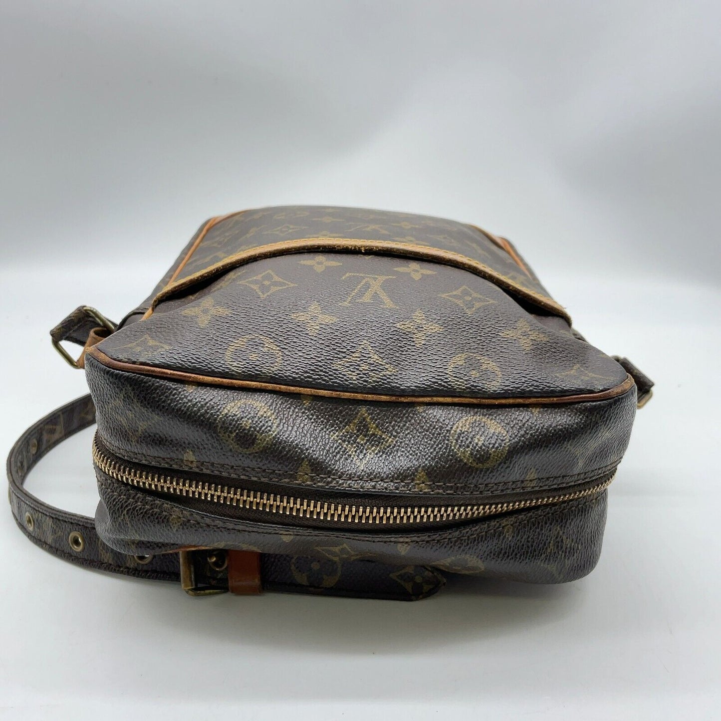 Original/Auth Louis Vuitton - Donau PM Umhängetasche - Klassisch - Monogramm