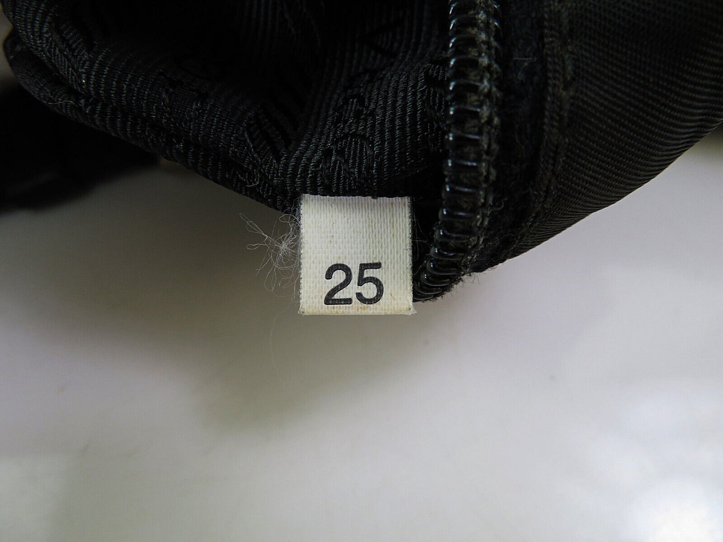 Original/Auth Prada - Tessuto Umhängetasche - Nylon / Leder - Schwarz