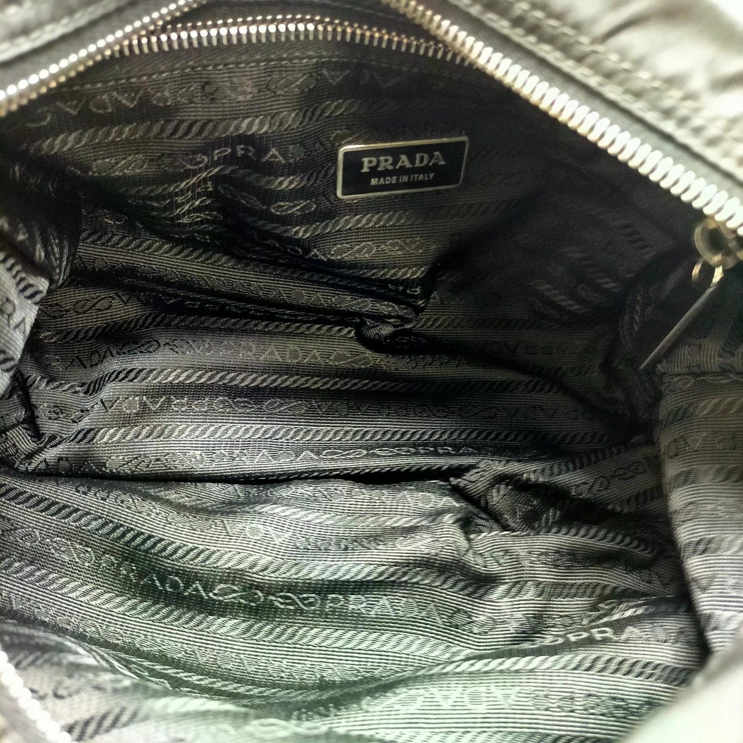 Original/Auth Prada - Crossbody Umhängetasche - Nylon / Leder - Schwarz