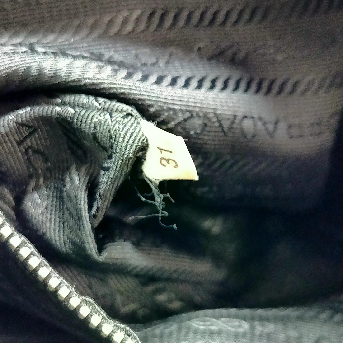 Original/Auth Prada - Crossbody Umhängetasche - Nylon / Leder - Schwarz