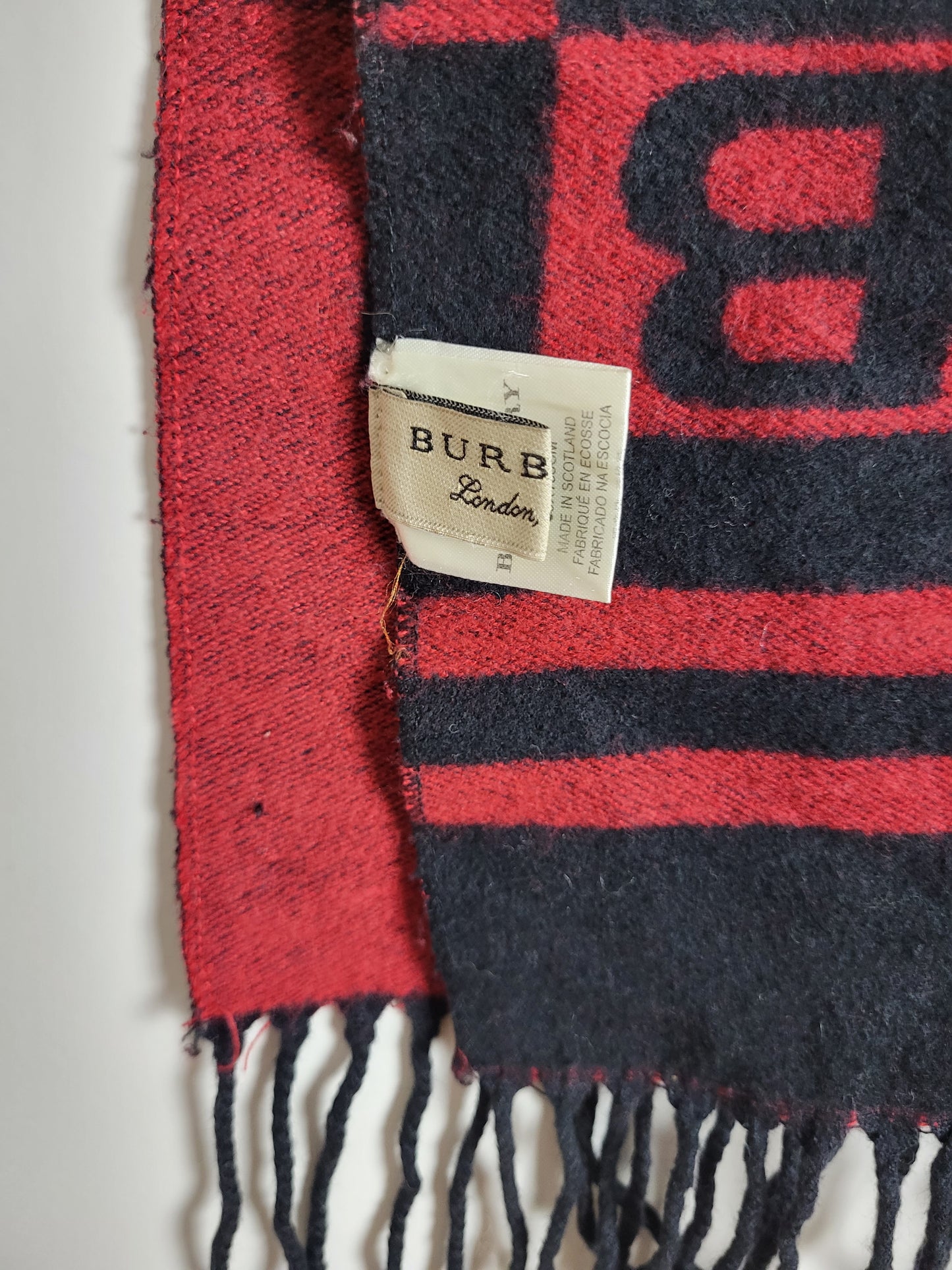 Burberry London - Vintage Schal - Rot / Schwarz Muster - Kaschmir - 168 x 30