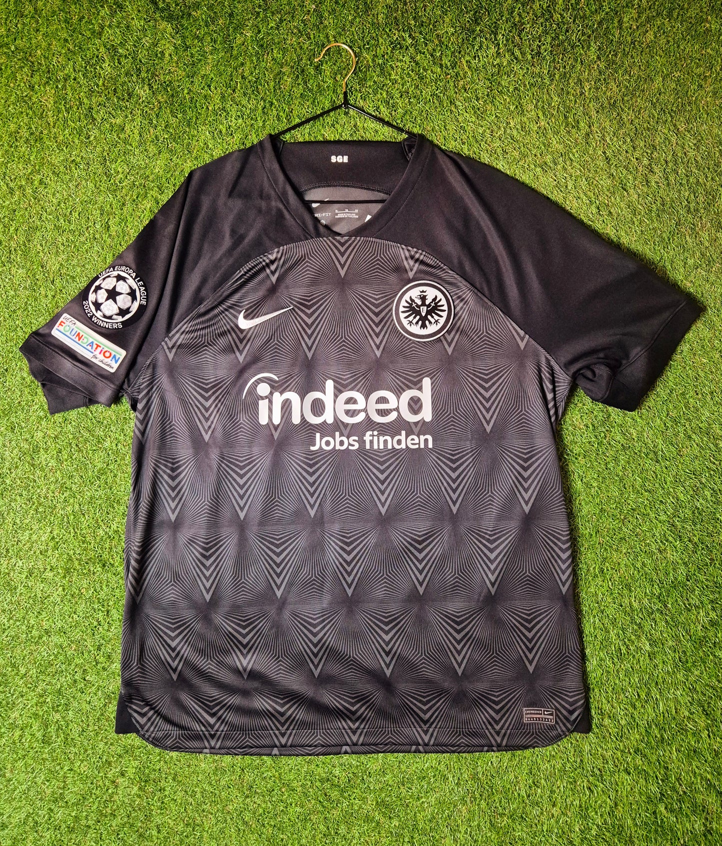 Eintracht Frankfurt - Trikot - 2022/2023 - Auswärts - XL
