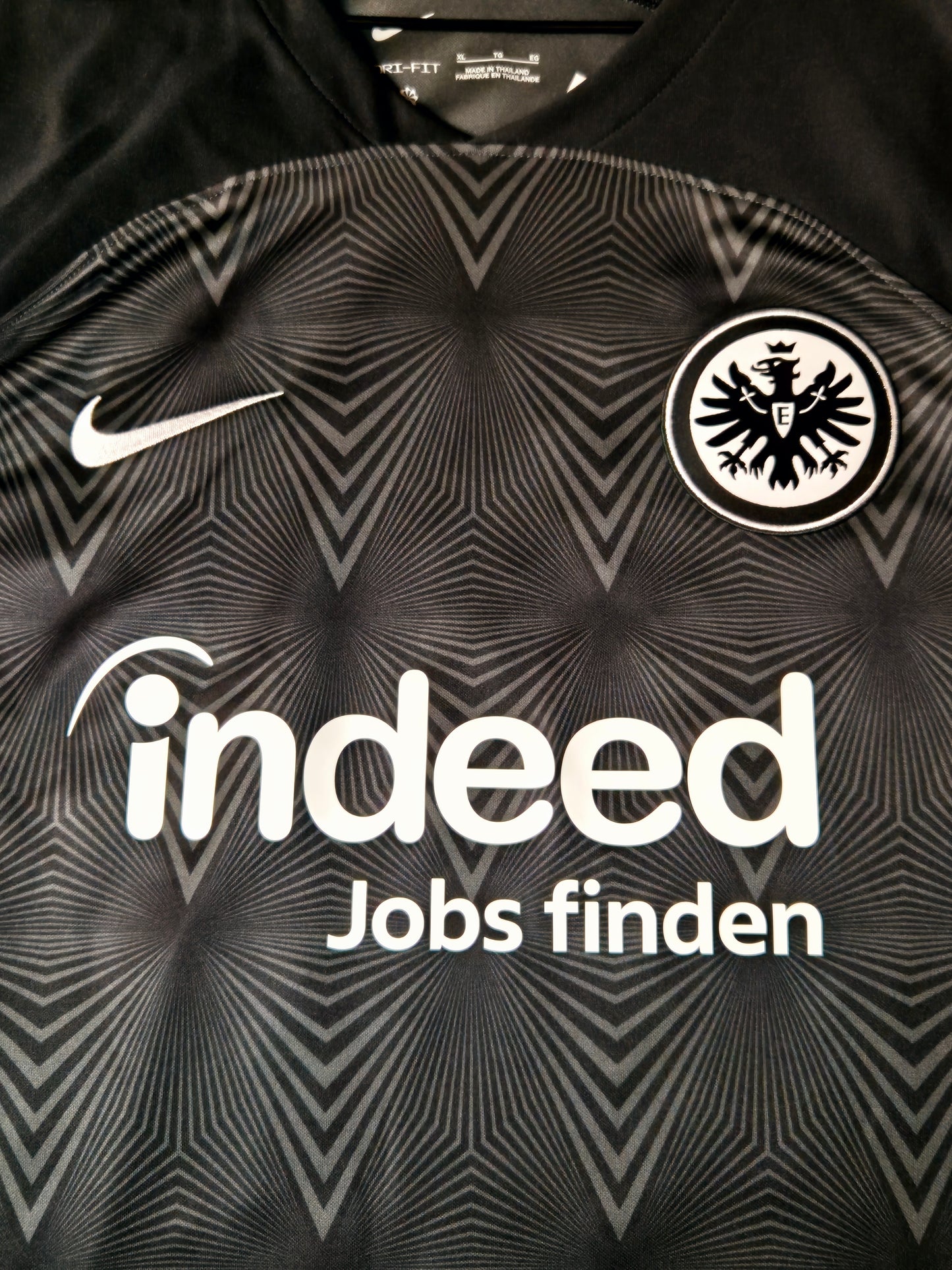 Eintracht Frankfurt - Trikot - 2022/2023 - Auswärts - XL