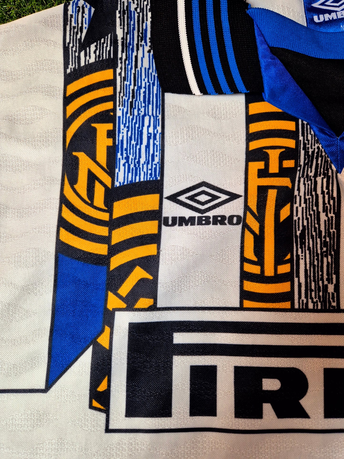 Inter Mailand -Trikot - 1995/1996 - Auswärts - 6 Roberto Carlos - M