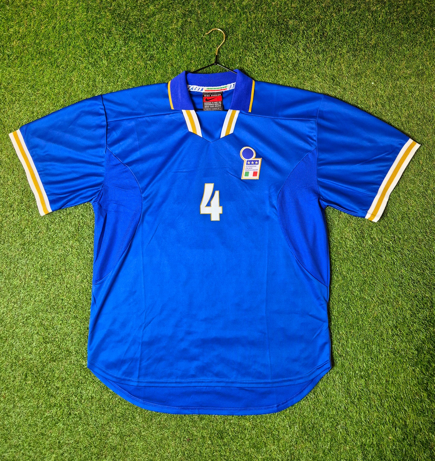 Italien - Trikot - 1996/1998 - Heim Set mit Hose - 4 - Fabio Cannavaro - L