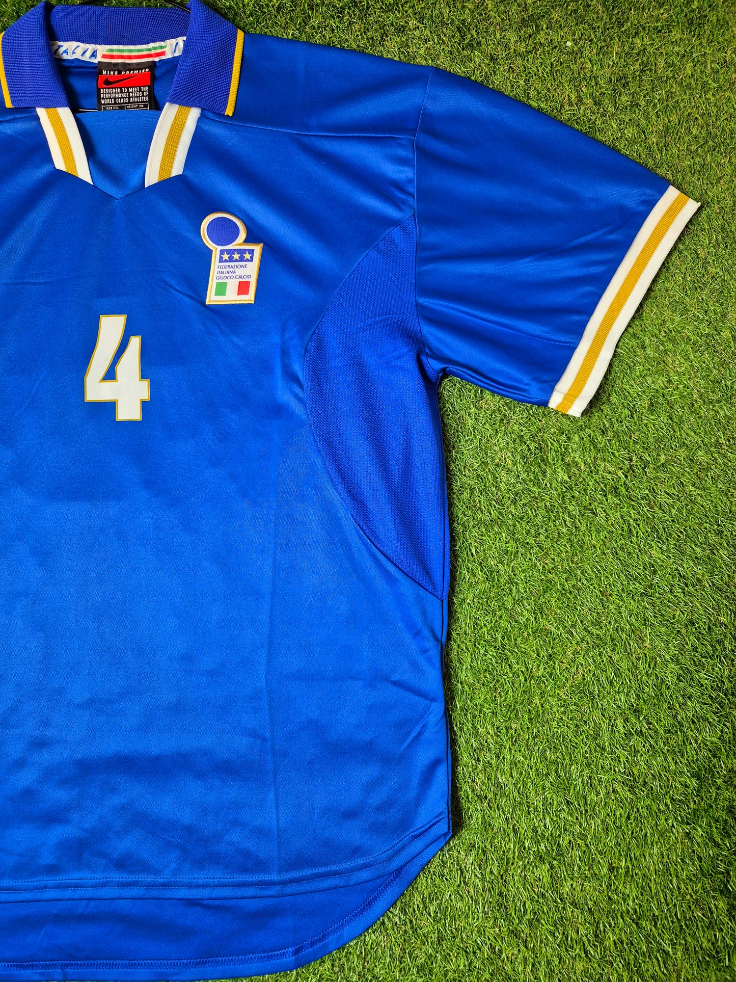 Italien - Trikot - 1996/1998 - Heim Set mit Hose - 4 - Fabio Cannavaro - L