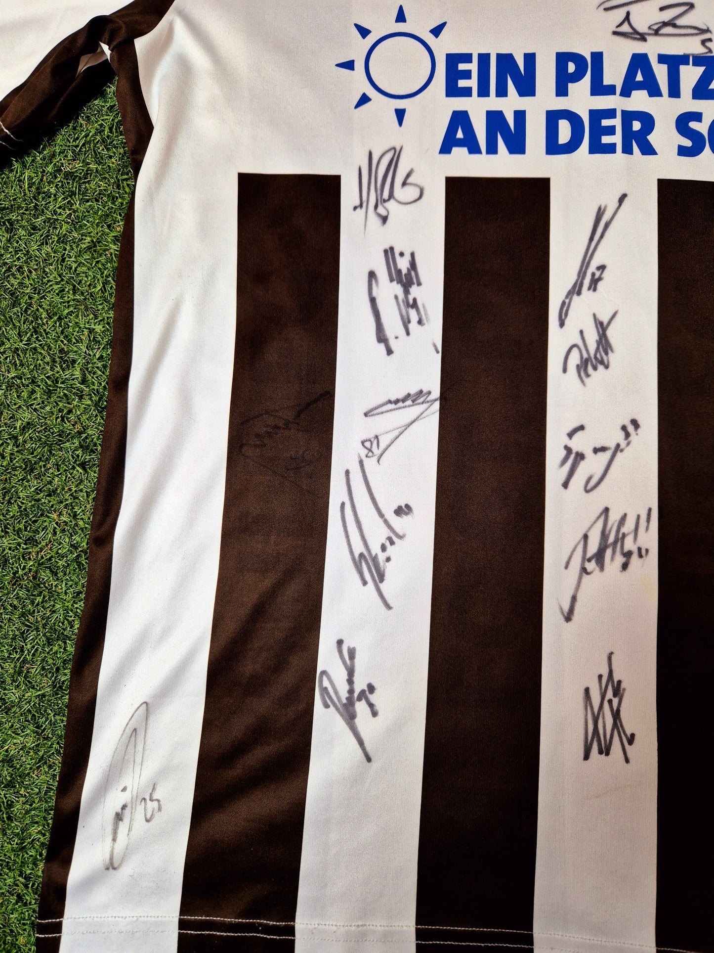 FC St. Pauli - Trikot - 2011/2012 - Heim - Unterschriften - XL