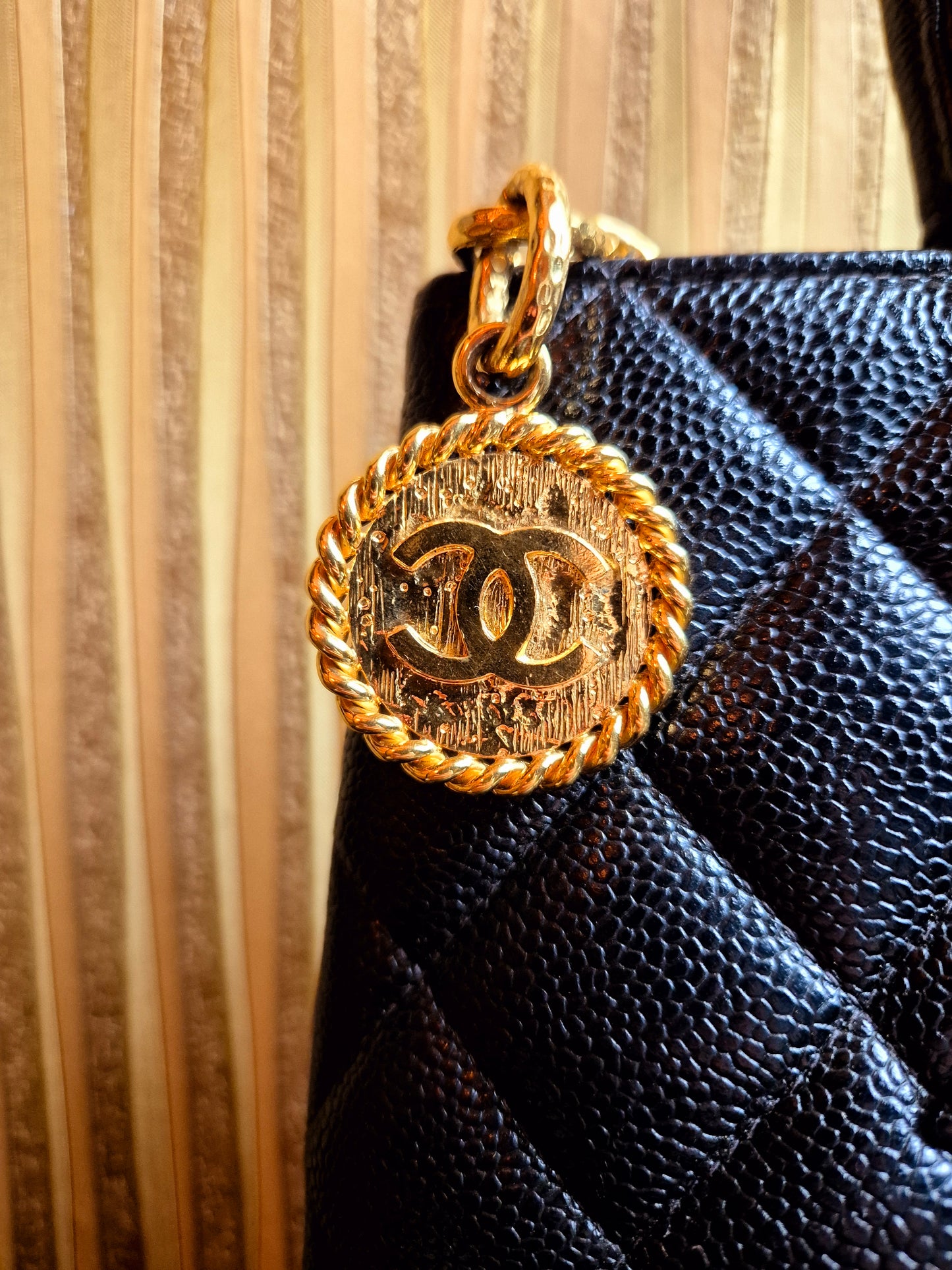 Original/Auth Chanel - Chanel - Medallion Tote - Klassisch - Kaviarleder Schwarz