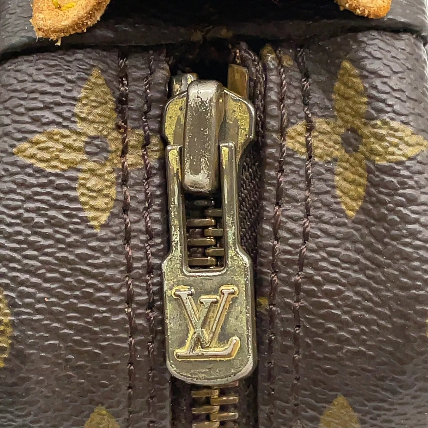 Original/Auth Louis Vuitton - Jeune Fille PM Schultertasche - Klassisch - Monogramm