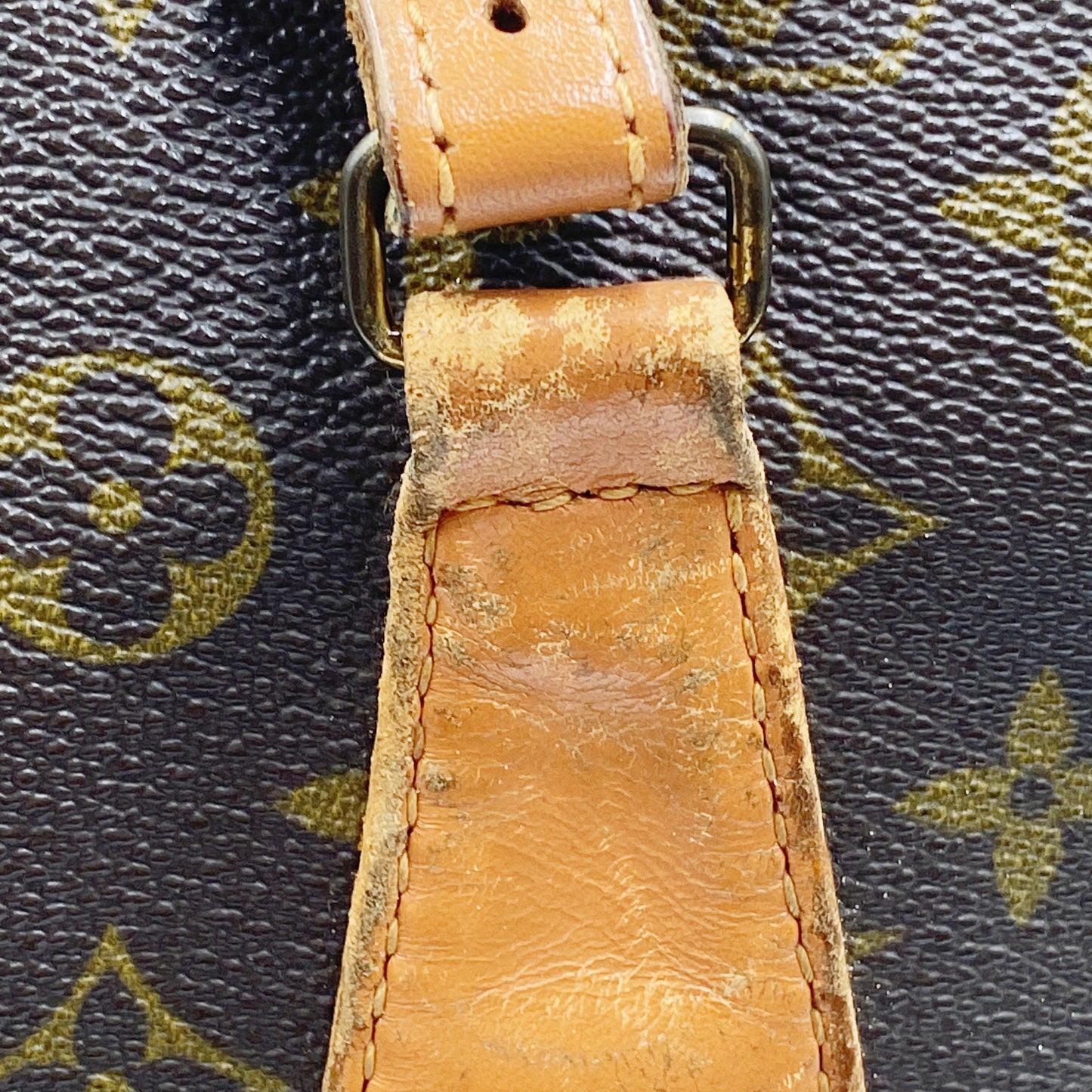 Louis Vuitton - Bucket PM USA m. Pouch - Klassisch - Monogramm Canvas