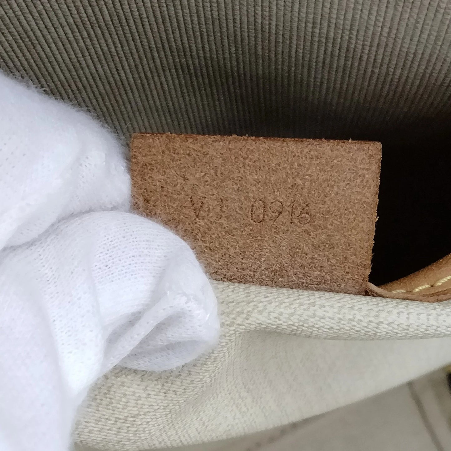 Original/Auth Louis Vuitton - Excursion Handtasche - Klassisch - Monogramm