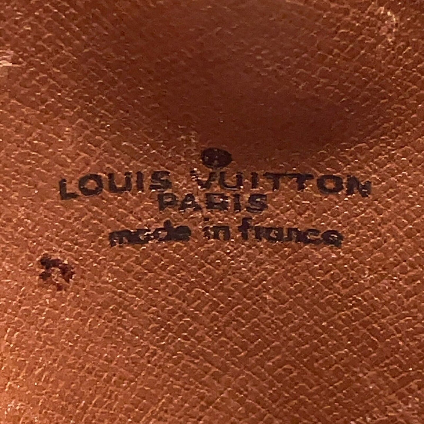 Original/Auth Louis Vuitton - Donau PM Umhängetasche - Klassisch - Monogramm