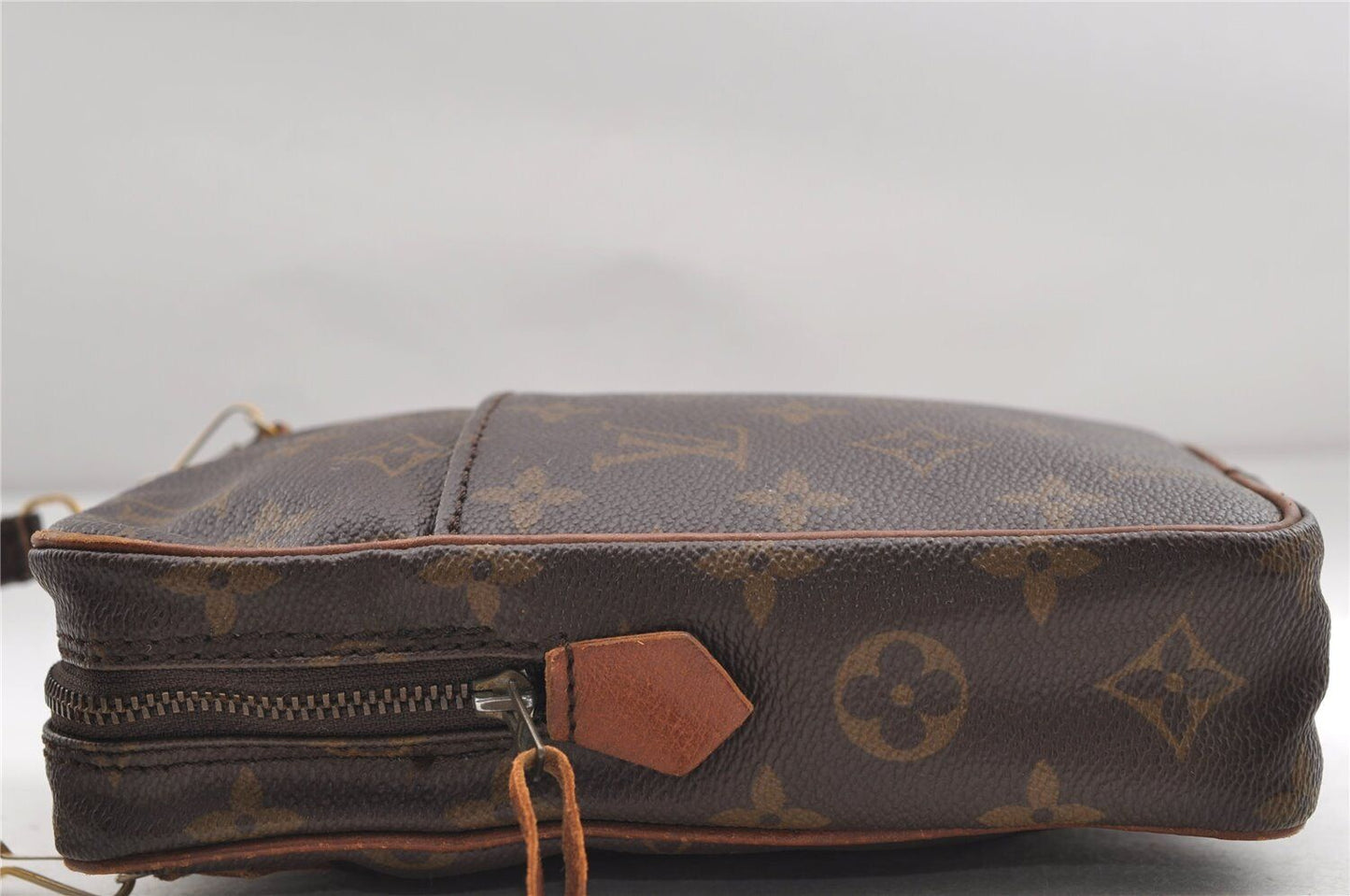 Original/Auth Louis Vuitton - Donau Umhängetasche - Klassisch - Monogramm