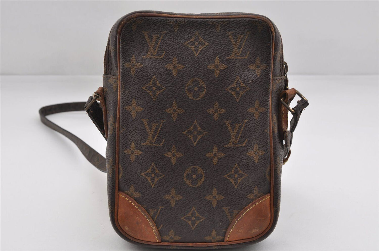 Original/Auth Louis Vuitton - Donau Umhängetasche - Klassisch - Monogramm