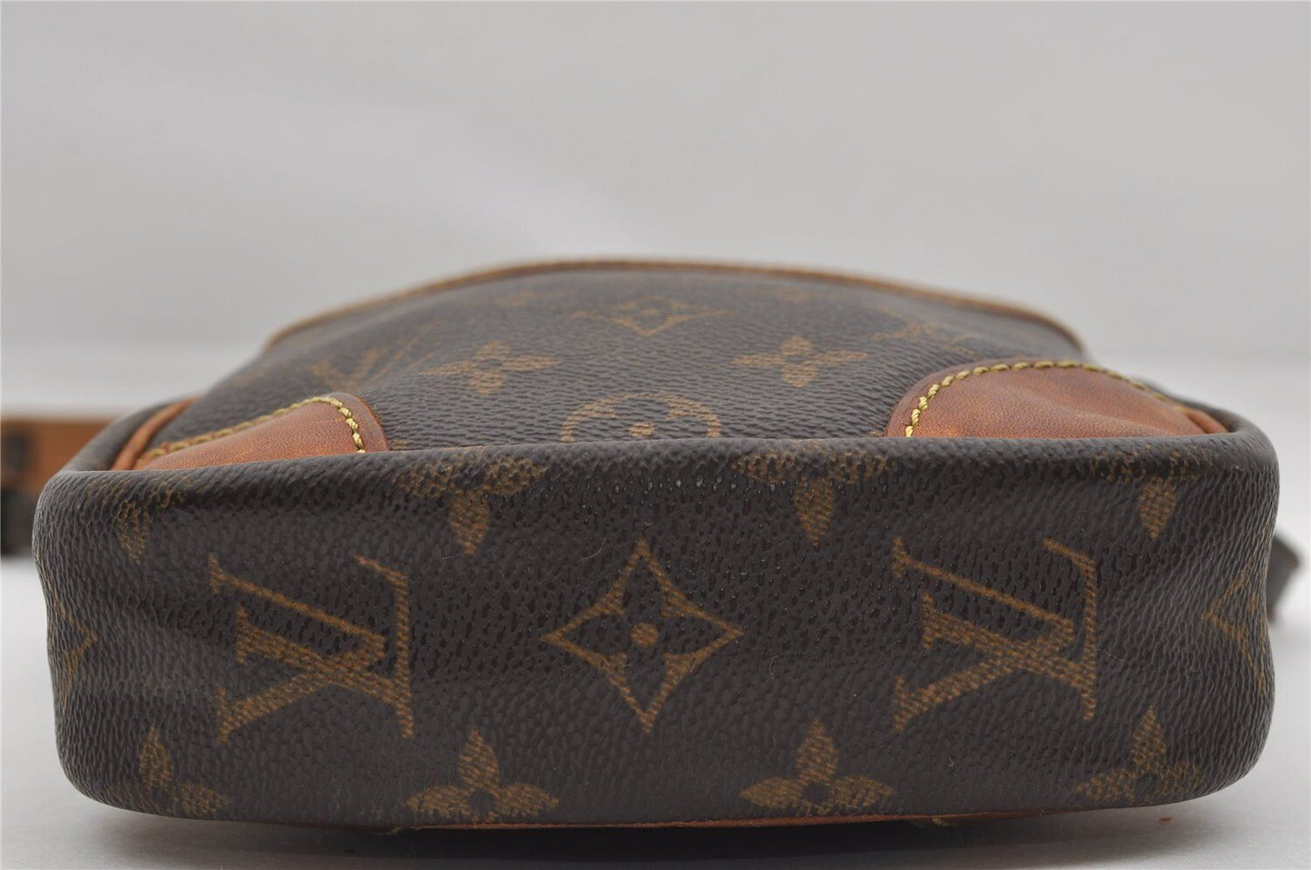 Original/Auth Louis Vuitton - Donau Umhängetasche - Klassisch - Monogramm