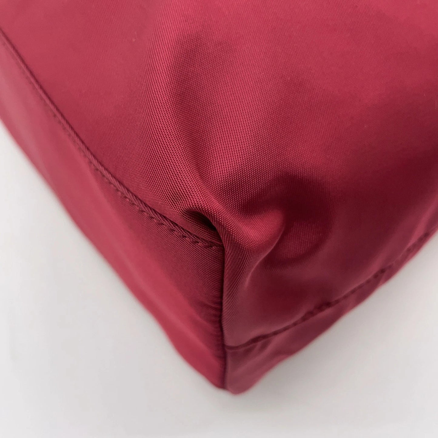 Original/Auth Prada - Tessuto Schultertasche - Klassisch - Nylon - Beere