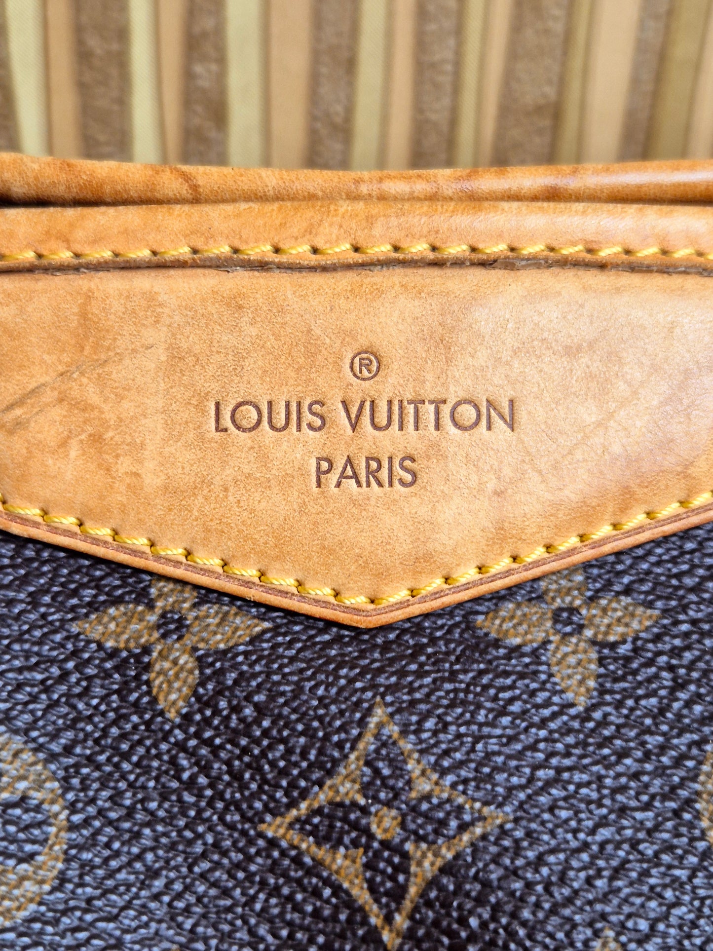 Original/Auth Louis Vuitton - Estrela MM Shoulder Bag - Klassisch - Monogramm