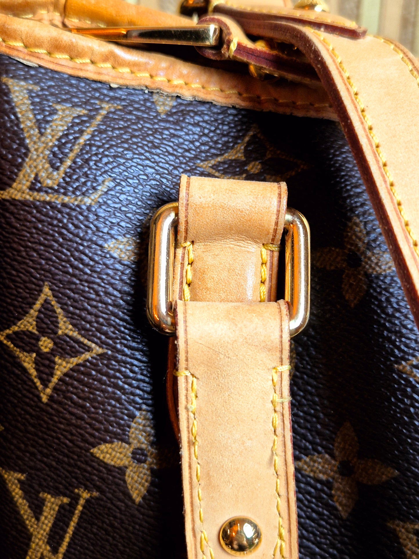 Original/Auth Louis Vuitton - Estrela MM Shoulder Bag - Klassisch - Monogramm