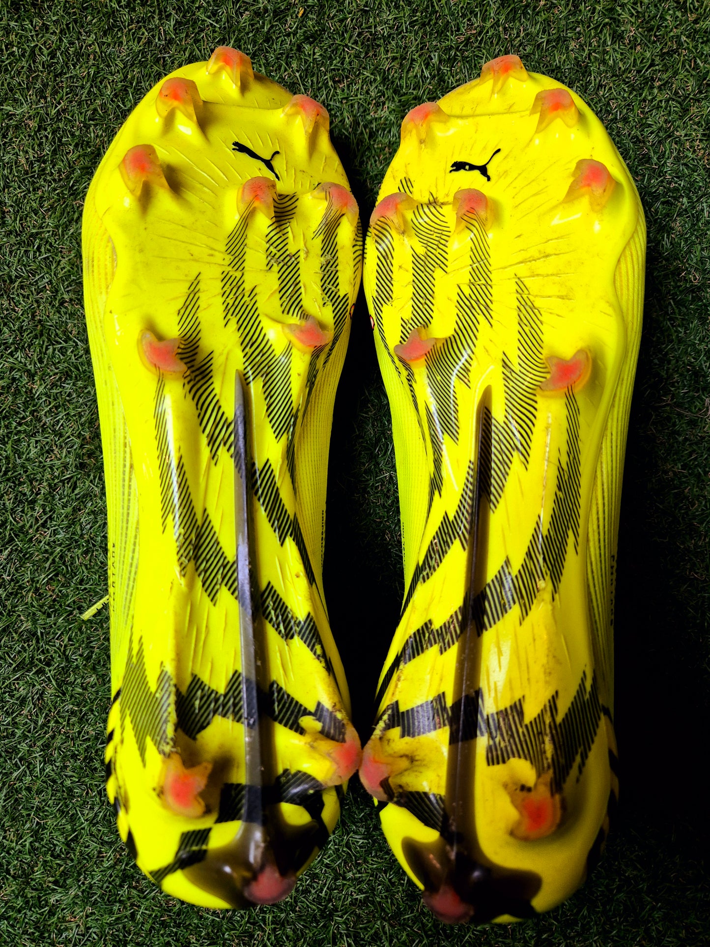 1. FC Union Berlin - Fußballschuhe Puma - Stanley N’Soki - Unterschrift - Matchworn