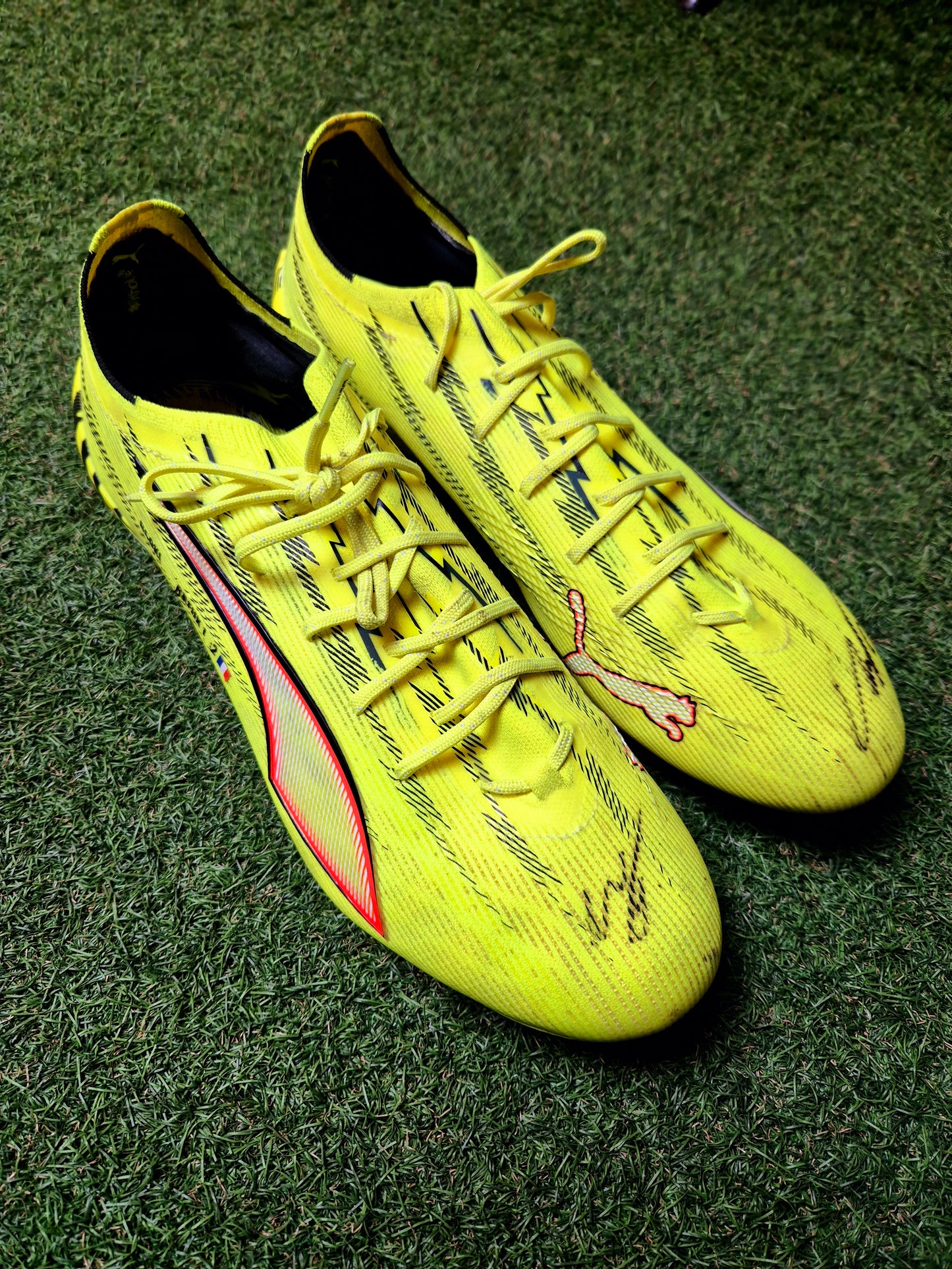 1. FC Union Berlin - Fußballschuhe Puma - Stanley N’Soki - Unterschrift - Matchworn